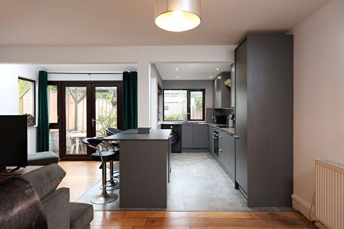 4 Bedroom Semi Detached House For Sale In Talgarth Road, Bristol, BS7