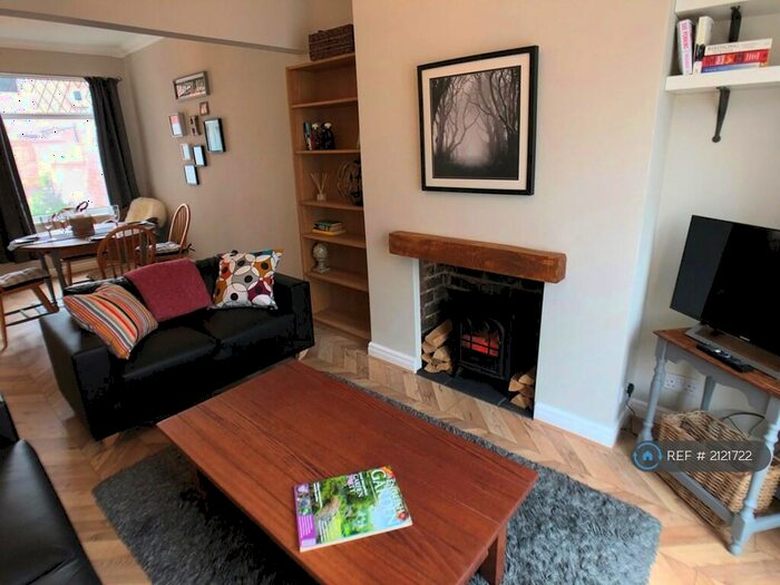 2 Bedroom Terraced House To Rent In Thoresby Street, Hull, HU5