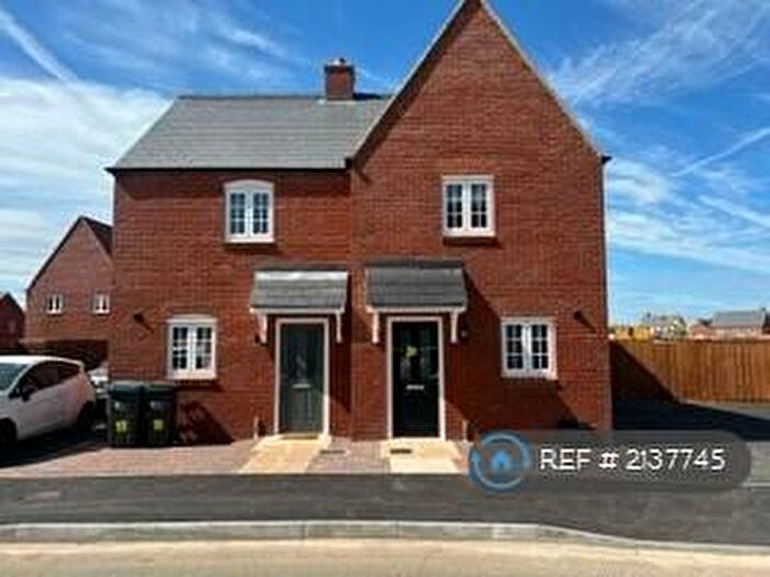 2 Bedroom Semi-Detached House To Rent In Lincoln Street, Towcester, NN12