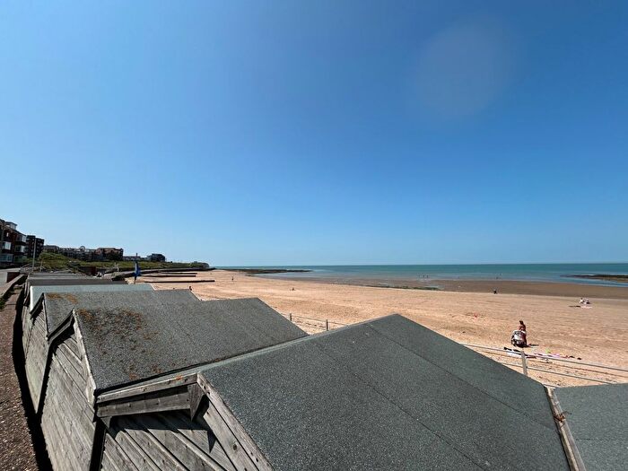 1 Bedroom Flat To Rent In Beach Court, St Mildred's Gardens, Westgate-On-Sea, Kent, CT8