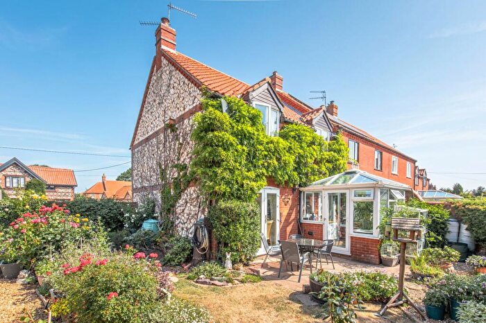 3 Bedroom End Of Terrace House For Sale In Charming End Of Terrace Cottage In Thornham, PE36