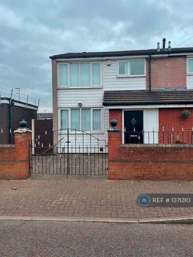 3 Bedroom End Of Terrace House To Rent In Ivory Drive, Liverpool, L33