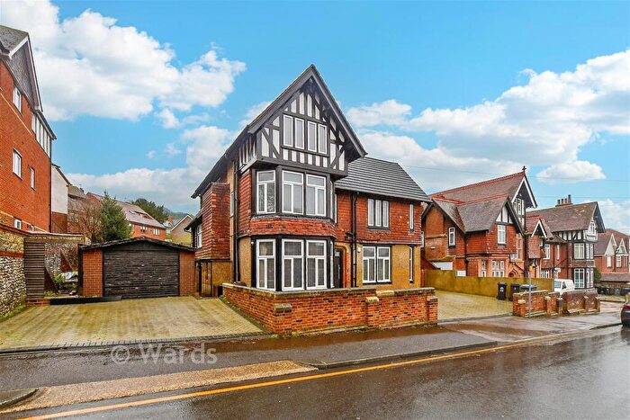 7 Bedroom Detached House For Sale In Park Avenue, Dover, Kent, CT16