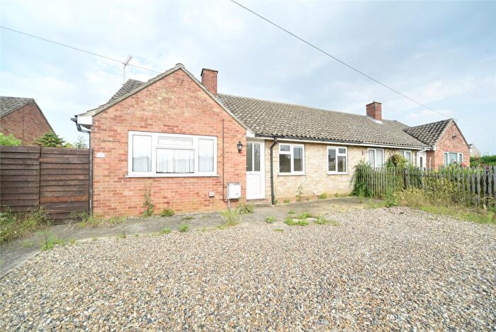 3 Bedroom Bungalow To Rent In Wake Avenue, Mildenhall, Bury St. Edmunds, IP28