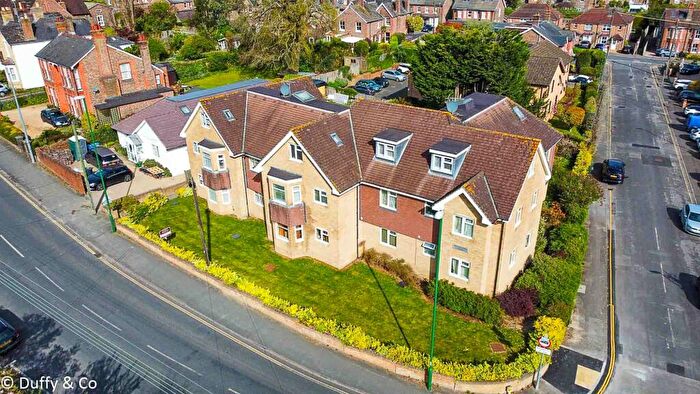 1 Bedroom Flat For Sale In Southlands Court, Church Avenue, Haywards Heath, RH16