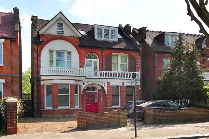 2 Bedroom Flat For Sale In Woodville Gardens, W5