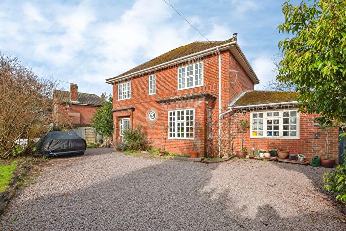 4 Bedroom Detached House For Sale In Cawston Road, Reepham, Norwich, NR10