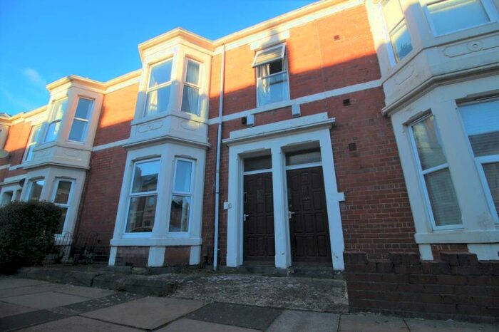2 Bedroom Flat To Rent In Hazelwood Avenue, Jesmond, Newcastle Upon Tyne, NE2