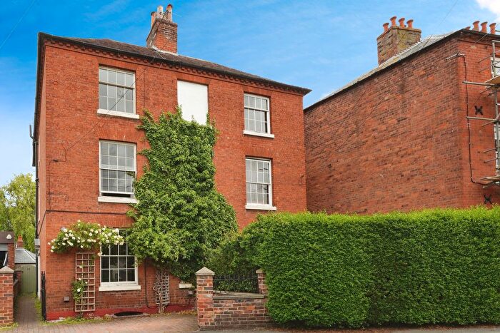 4 Bedroom Detached House To Rent In Loves Grove, Worcester, WR1
