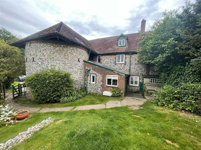 4 Bedroom Cottage To Rent In Langham Park Farm Cottages, Woodgate, Bishopsbourne, Canterbury, Kent, CT4