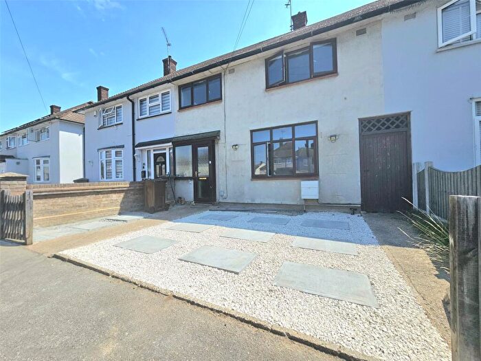3 Bedroom Terraced House To Rent In Eskley Gardens, South Ockendon, Essex, RM15