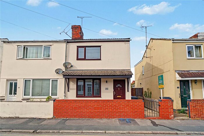 2 Bedroom Semi-Detached House For Sale In Hawkins Street, Rodbourne, Swindon, SN2