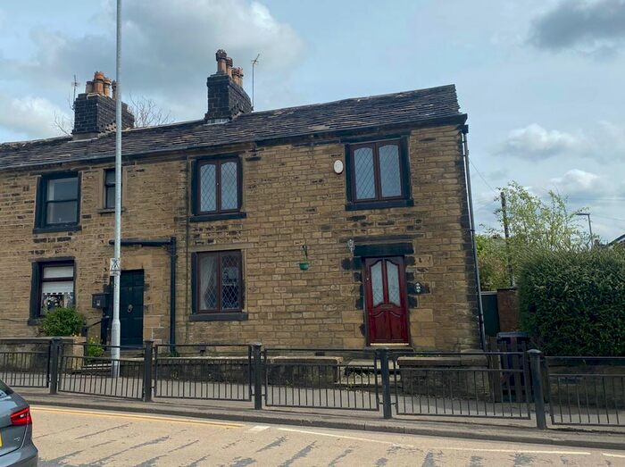 3 Bedroom End Of Terrace House To Rent In Manchester Road, Shaw, Shaw, OL2