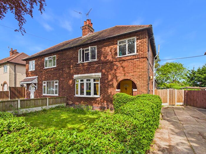 3 Bedroom Semi Detached House For Sale In Harpur Avenue, Littleover, DE23