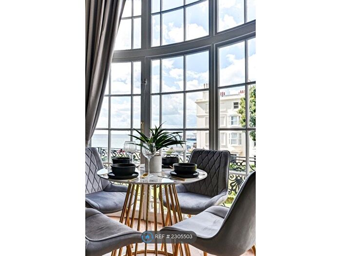 1 Bedroom Flat To Rent In Marine Square, Brighton And Hove, BN2