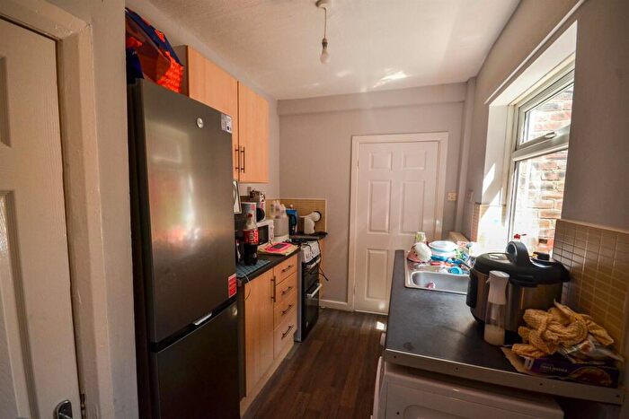 2 Bedroom Flat For Sale In Frobisher Street, Hebburn, NE31