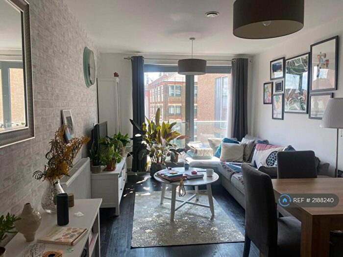 1 Bedroom Flat To Rent In Boleyn Road, London, N16