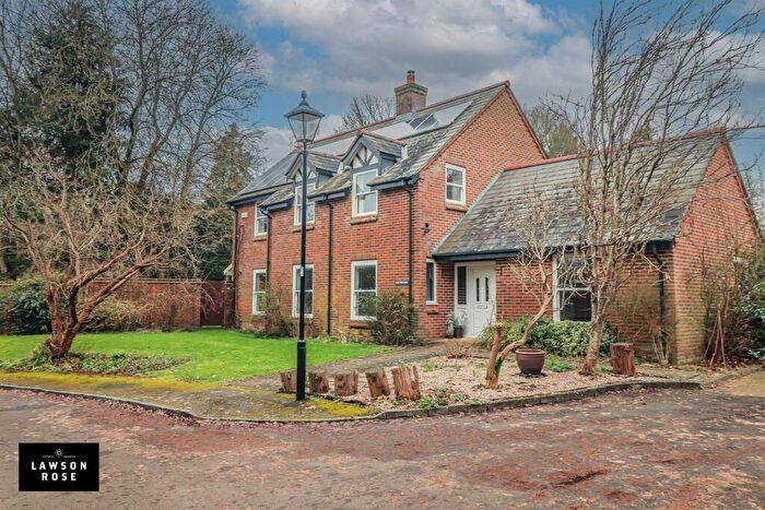 4 Bedroom Detached House To Rent In Doctors Lane, West Meon, GU32