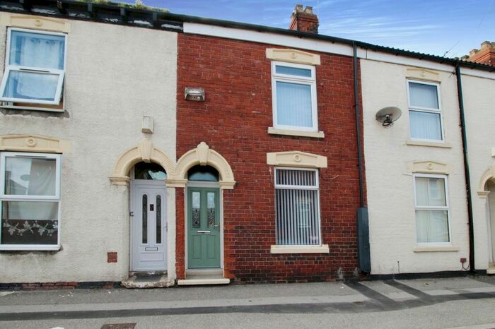 3 Bedroom Terraced House To Rent In New Bridge Road, Hull, East Yorkshire, HU9