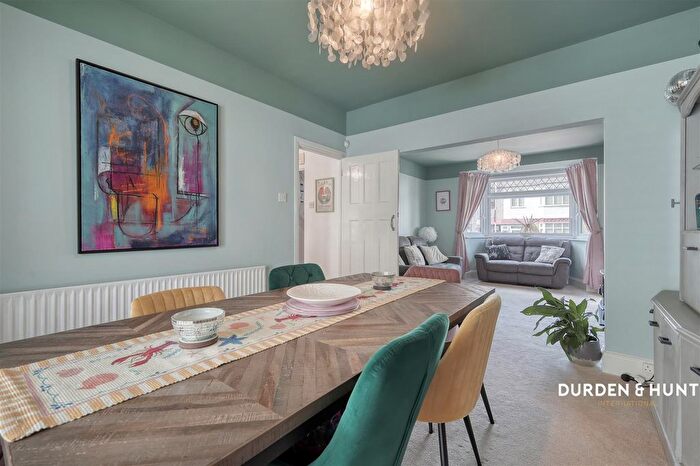 3 Bedroom Terraced House For Sale In Globe Road, Hornchurch, RM11