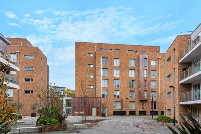 2 Bedroom Flat To Rent In Maidenhead, Berkshire SL6