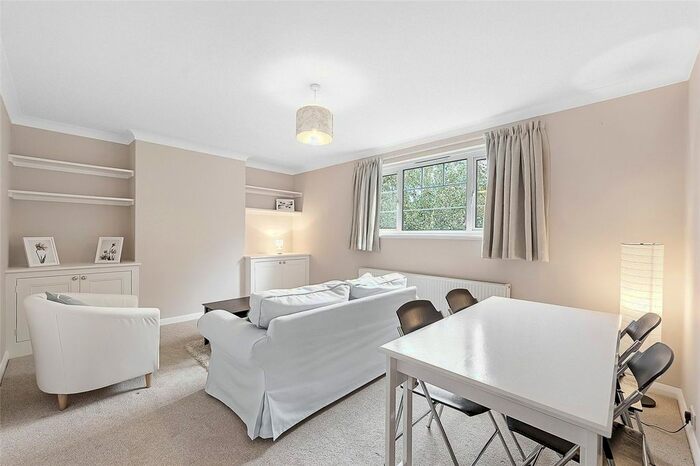 2 Bedroom Flat To Rent In Bedford Road, Chiswick, W4