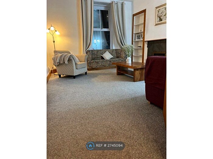 2 Bedroom Flat To Rent In Newhaven Road, Edinburgh, EH6