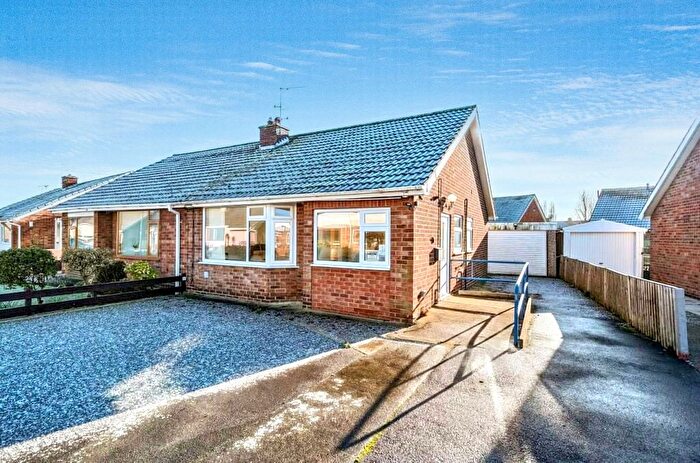 2 Bedroom Bungalow For Sale In Fairway, Selby, YO8