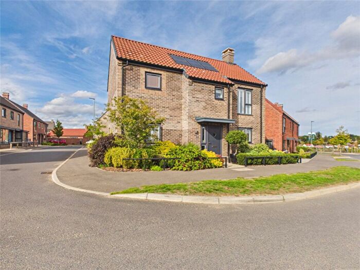 3 Bedroom Detached House For Sale In Holme Avenue, Cringleford, Norwich, Norfolk, NR4