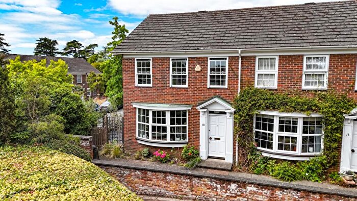 3 Bedroom End Of Terrace House For Sale In Stockwells, Taplow, Buckinghamshire, SL6