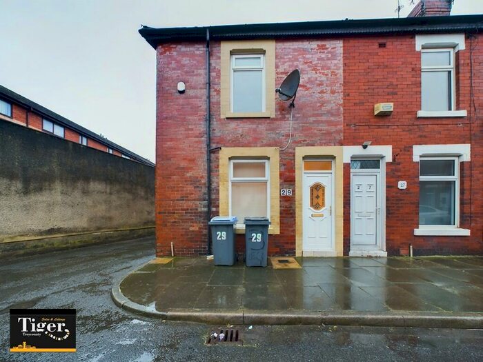 2 Bedroom End Of Terrace House To Rent In Chester Road, Blackpool, FY3