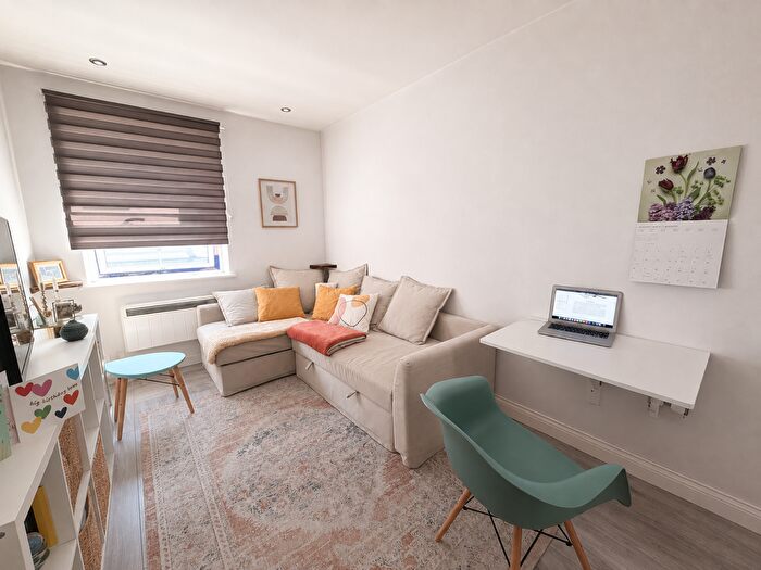 1 Bedroom Flat To Rent In Beckenham, BR3