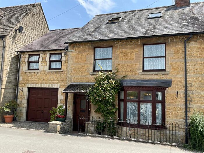 5 Bedroom Semi-Detached House For Sale In Broadlands, Bourton-On-The-Water, Cheltenham, GL54
