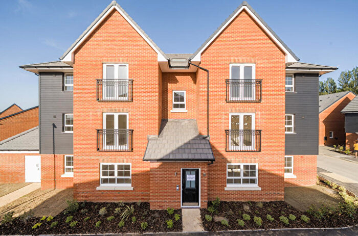 2 Bedroom Flat To Rent In Laubella Road, Aylesford, ME20