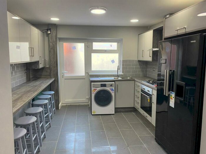 7 Bedroom Terraced House To Rent In Teignmouth Road, Selly Oak, Birmingham, B29