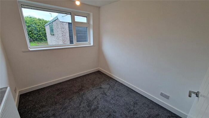 2 Bedroom Bungalow To Rent In Woodleyes Crescent, Stafford, Staffordshire, ST17