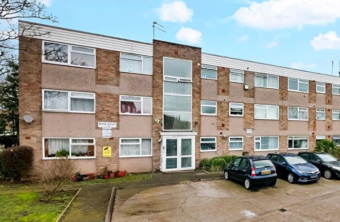 2 Bedroom Flat For Sale In Dene Court, Cambridge Road, Hanwell, London, W7