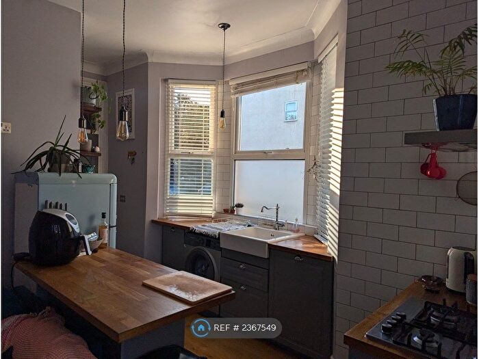 1 Bedroom Flat To Rent In Norwich Road, London, E7
