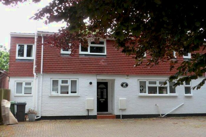 3 Bedroom Property To Rent In Heathfield Road, Maidstone, ME14