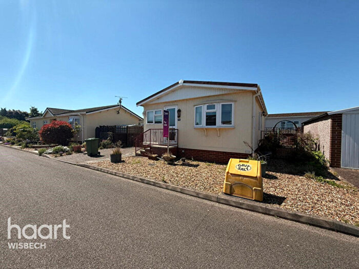 2 Bedroom Park Home For Sale In Osborne Road, Wisbech, PE13