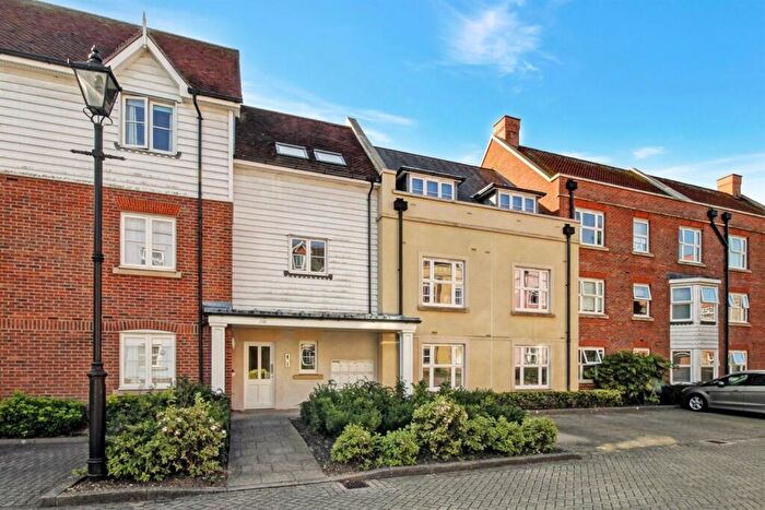 1 Bedroom Apartment To Rent In Bedroom Ground Floor Apartment In Chichester, PO19