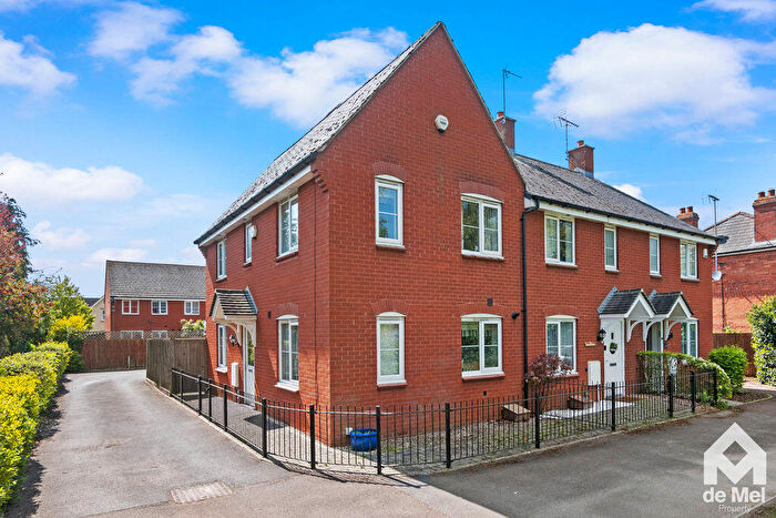 3 Bedroom End Of Terrace House For Sale In Sandpiper Drive, Cheltenham, GL51