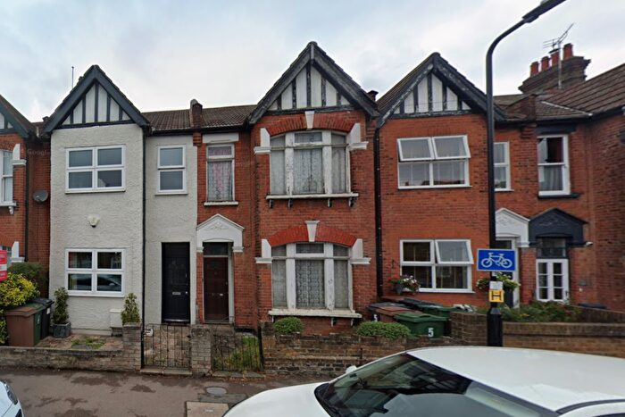 3 Bedroom Terraced House For Sale In Pretoria Road, London, E4