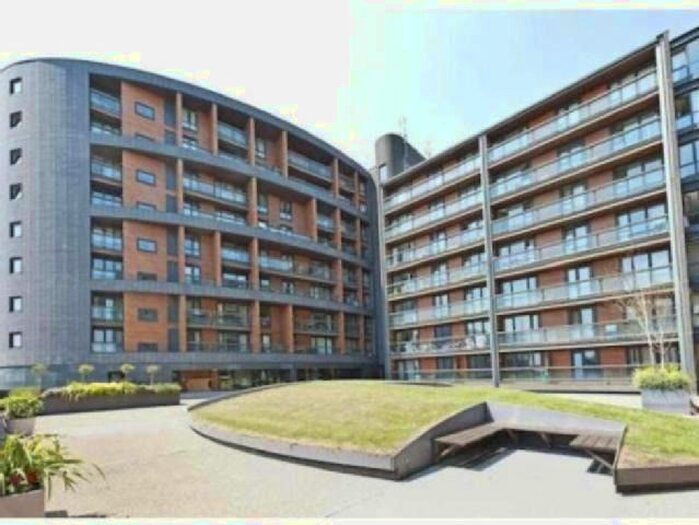 2 Bedroom Flat To Rent In Hallsville Road, London, E16