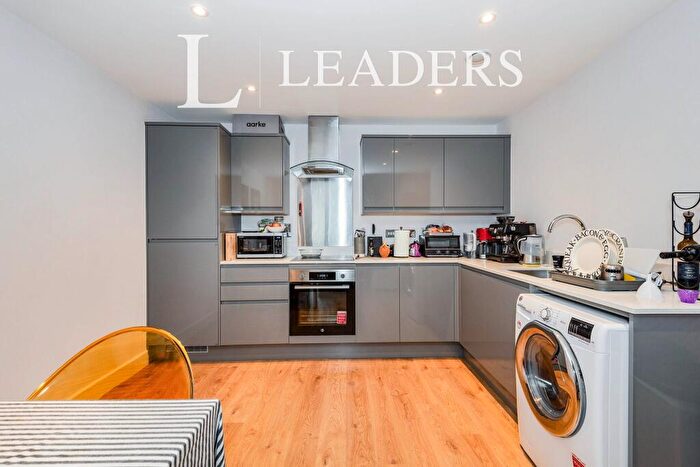 1 Bedroom Apartment To Rent In West Street, Reigate, RH2