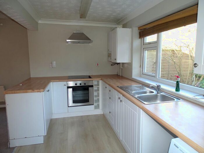 2 Bedroom Bungalow To Rent In Earlham Road, Norwich, NR4