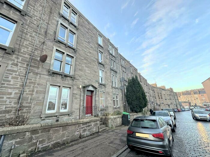 1 Bedroom Flat To Rent In Forest Park Road, Dundee, DD1