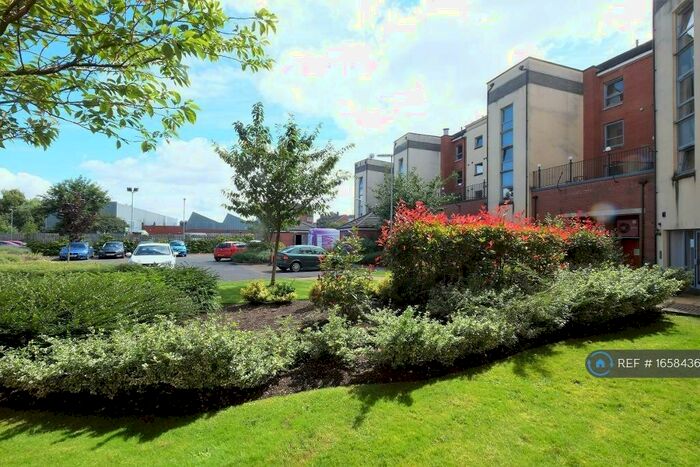 2 Bedroom Flat To Rent In Dennistoun, Glasgow, G31