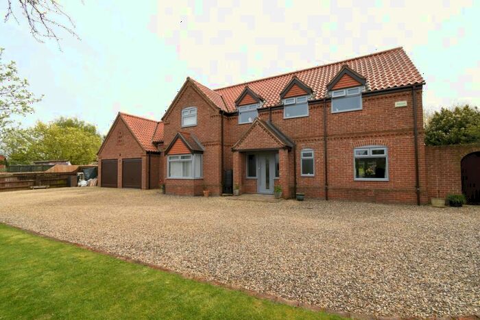 5 Bedroom Detached House For Sale In West Road, Pointon, Sleaford, NG34