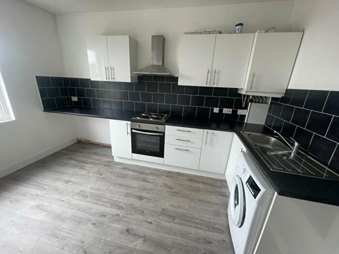 1 Bedroom Flat To Rent In Balby Road, Doncaster, DN4